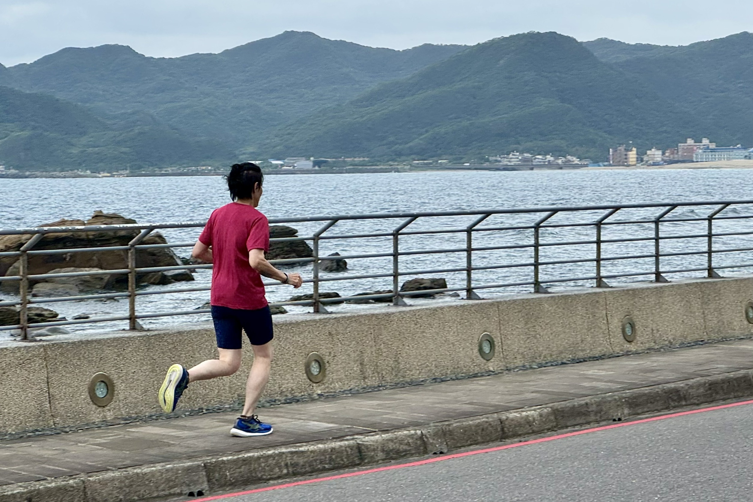 福泰飯店集團 Stay Active運動旅宿聯合住宿券，每張2,800元，買10送1，適用汐止、彰化及翡翠灣三館。